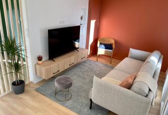 Magnifique appart T3    proximit   du centre ville has Balcony rooms