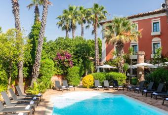 H  tel l Arena allows 18 year olds to book a room