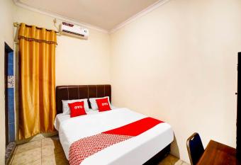 OYO 91199 Felicia Homestay allows 18 year olds to book a room