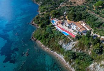 Pelagos Blue Zante has Balcony rooms