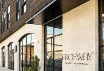 Archway Fishtown Residence has Balcony rooms