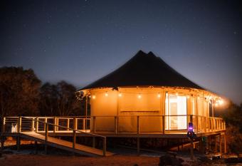 Stunning Mountain View Luxury Safari Tent Retreat has Balcony rooms