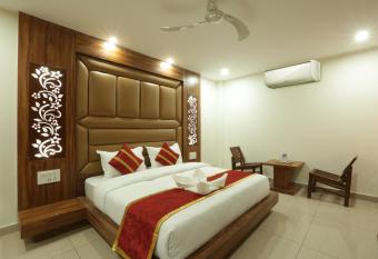 Hotel Katra Grand A Unit of Mal Mai Group has Balcony rooms