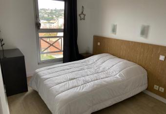 Appartement calme has Balcony rooms