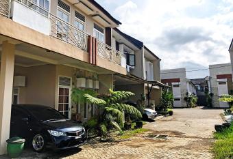 RM-Villas Bromo A5 - Batu Malang has Balcony rooms