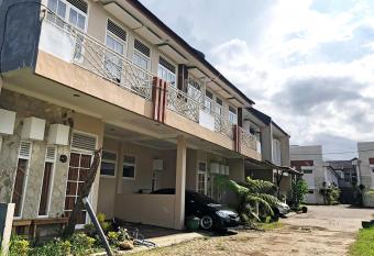 RM-Villas Bromo A7 - Batu Malang has Balcony rooms