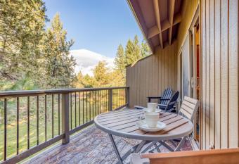 Ski House 237 has Balcony rooms