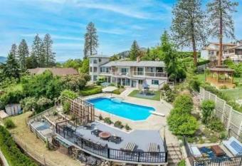 Unique villa with pool and fantastic lake view has Balcony rooms