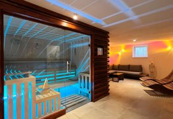 Alm a Residence has Balcony rooms