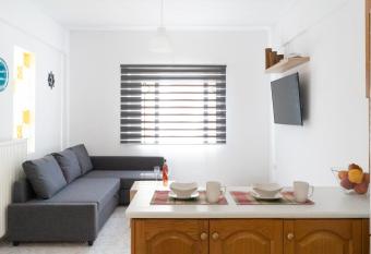 Aegean Touch Beach House has Balcony rooms