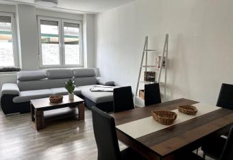 M  hleng  sschen Continental has Balcony rooms