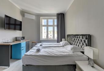La Casa del Grand Apartments Sopot allows 18 year olds to book a room