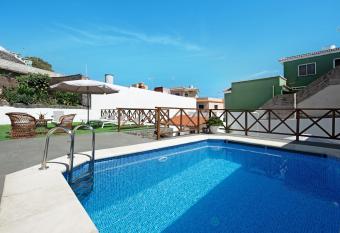 Casa Margarita has Balcony rooms