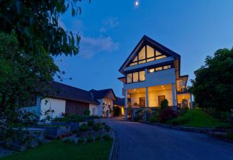 Urlaub am Obsthof Pieber has Balcony rooms