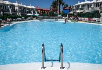 Dunaflor Red has Balcony rooms