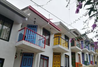 Coffee Flores Gabriel has Balcony rooms