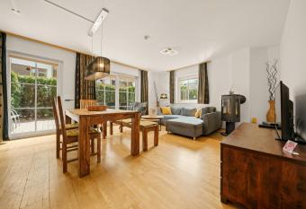 Apartment Ski & Golf Top 6 by Four Seasons Apartments has Balcony rooms