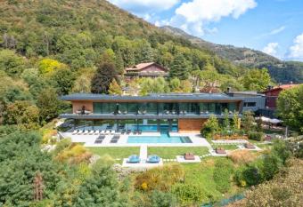 Piajo Relax Hotel has Balcony rooms