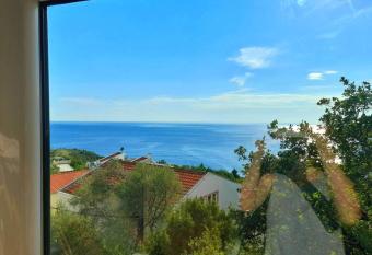 Sutomore Ivana Ratac has Balcony rooms