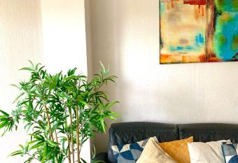 Ruhige und erholsame Wohnung mit Balkon has Balcony rooms