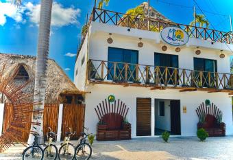 Hotel y Beach Club Casa Mia Xulha -Bacalar has Balcony rooms