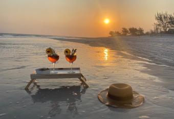 P   na areia has Balcony rooms