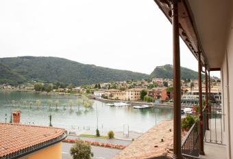Hotel Sebino has Balcony rooms