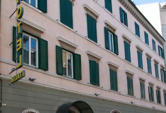 Hotel Italia allows 18 year olds to book a room