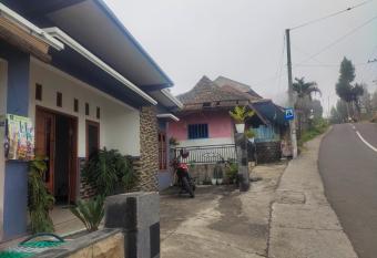 Villa Ricky 3 Gunung Bromo has Balcony rooms