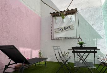 Le Grand Vidourle allows 18 year olds to book a room