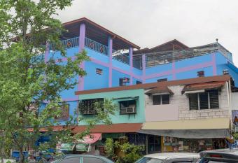 OYO 868 Solanos Transient House allows 18 year olds to book a room