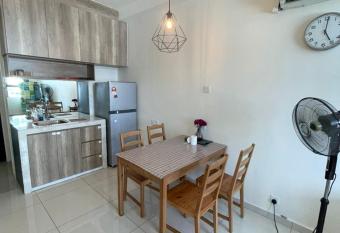 Heart of Petaling Jaya near LRT Line 5 (8) allows 18 year olds to book a room