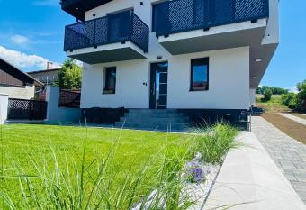 Apartm  ny TAMKA has Balcony rooms