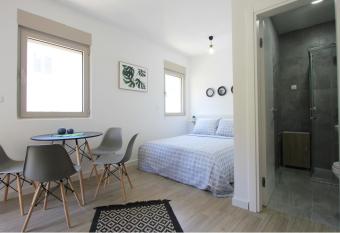 Studio 32 in Becici allows 18 year olds to book a room