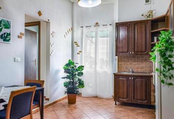 Le Mura - Accogliente Casetta vicino al Porto has Balcony rooms