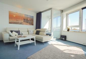 Ferienwohnung Schleiloge mit Panoramablick auf die Schlei allows 18 year olds to book a room