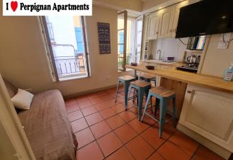 I Love Perpignan Apartments 10 allows 18 year olds to book a room