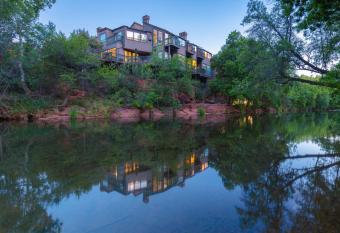 Inn Above Oak Creek Sedona has Balcony rooms