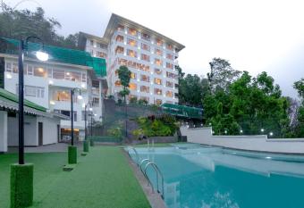 Treenz Hotel has Balcony rooms