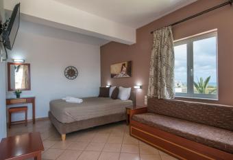 Mari Helen has Balcony rooms