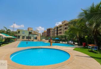 KARIBA 4- SUNSET PARADISE APARTMENTS has Balcony rooms