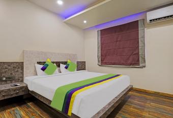 Itsy By Treebo - Ransu Residency has Smoking/Balcony rooms