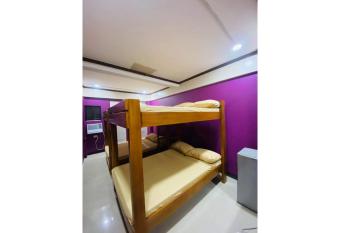 OYO 874 Villa Tomasa Boracay allows 18 year olds to book a room