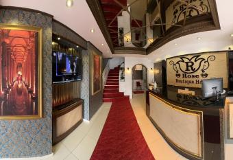 Rose Suite & Hotel has Balcony rooms