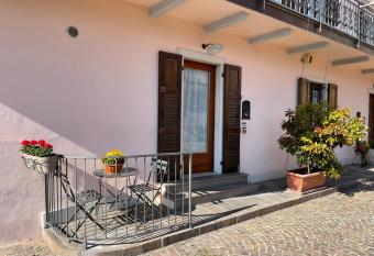 Il zattiere has Balcony rooms