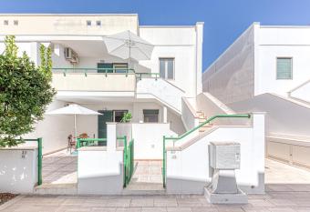 Appartamento Blu in Residence has Balcony rooms