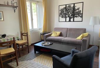 Duomo Casa allows 18 year olds to book a room