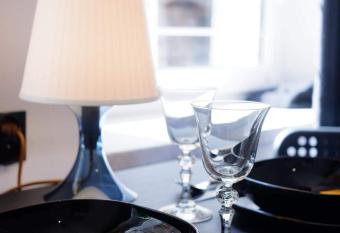 Calm and quiet apartments in Szczecin - kawalerka w centrum allows 18 year olds to book a room