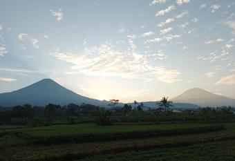 Homestay Bilqis Full House 4 Kamar 5 Bed Syariah has Balcony rooms