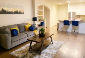 Luxury Avenue has Balcony rooms